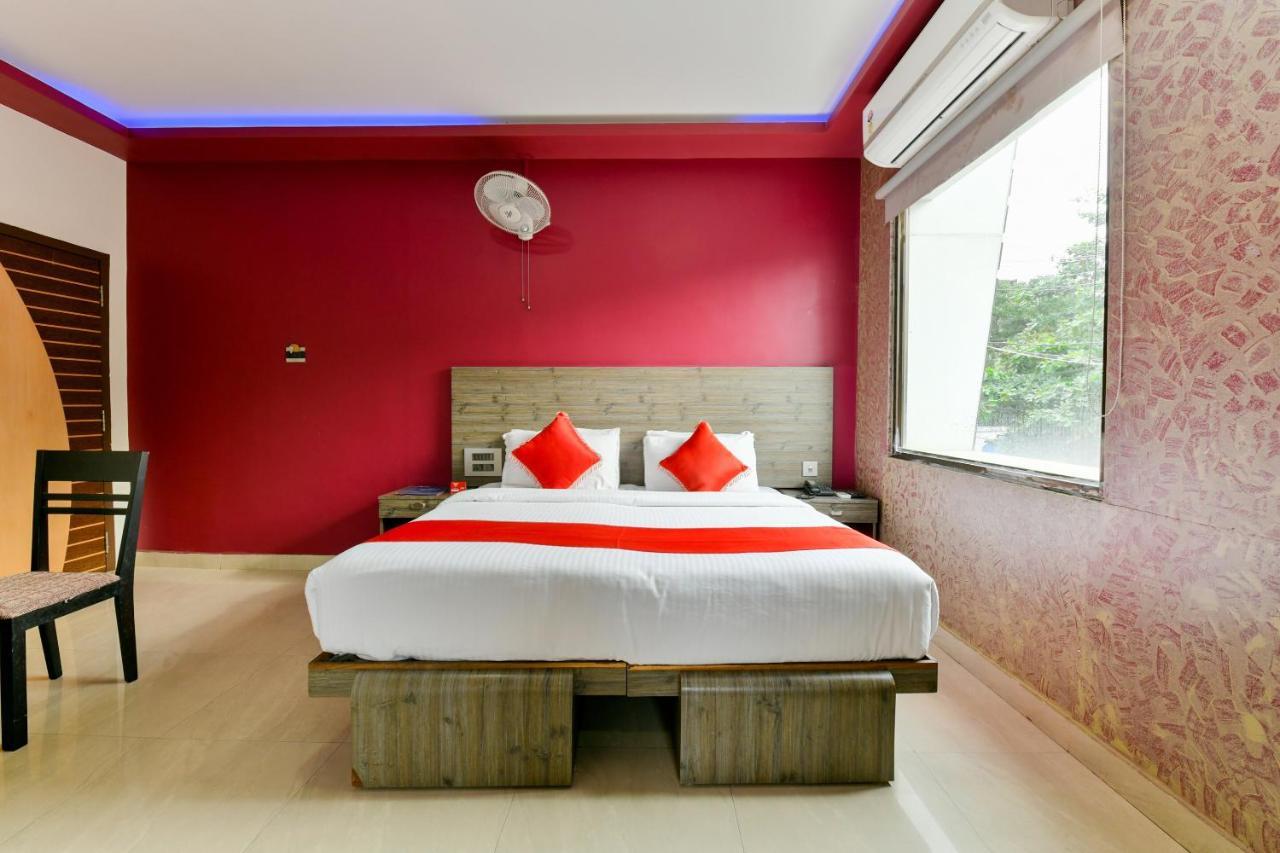 OYO 1889 Hotel AJ Park Alappuzha Buitenkant foto