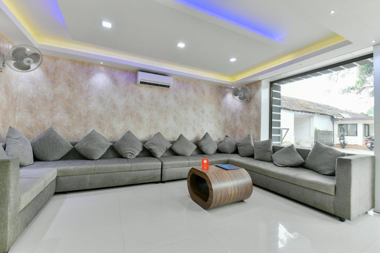 OYO 1889 Hotel AJ Park Alappuzha Buitenkant foto